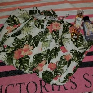 Final Sale🎉🦃Hawaiian style Romper 🌺